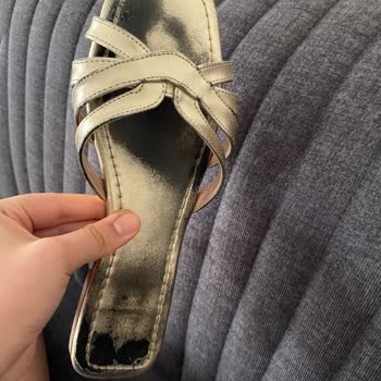 Aldığım Terlik Ayağımı Kararttı, Hayal Kırıklığına Uğradım