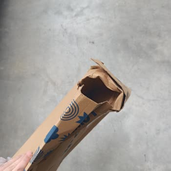 Aldığım Terlik Hem Kusurlu Hem De Kötü Kokulu Geldi