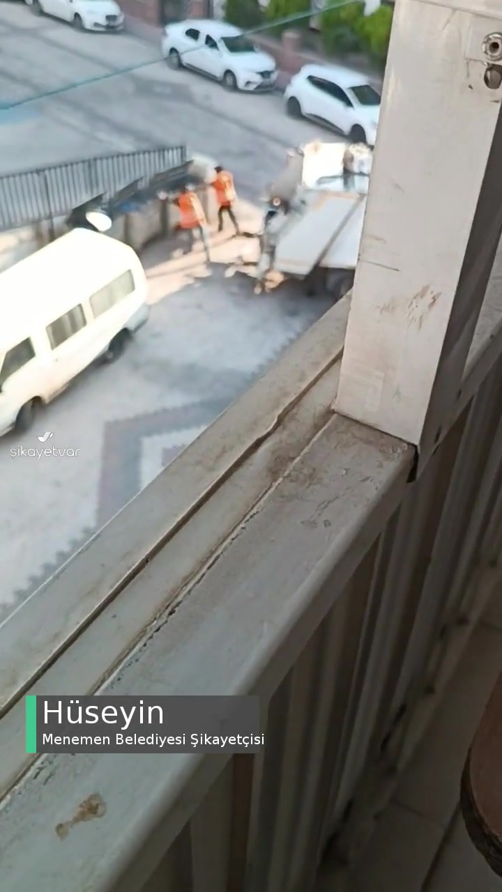 Menemen Belediyesi Çöp Ve Çöpçü Sorunu videonun kapak resmi