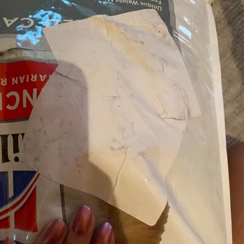 Delinmiş Ve Hava Almış Kedi Maması Paketi İade Edilmiyor