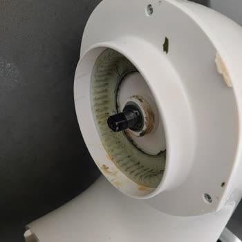 Homend Hamur Makinesi Elektrik Çarptı Diğer Cihaz Hiç Çalışmadı