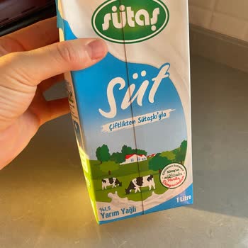 Sütaş Süt İçinde Belirsiz Maddelerle Karşılaştım