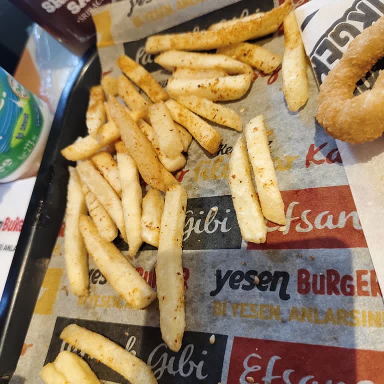 Aynı Fiyata Eksik Menü Ve Yetersiz Hizmet