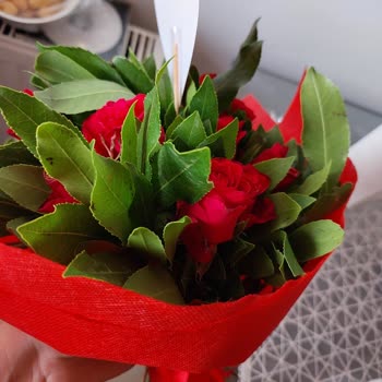 Çiçek Siparişinde Memnuniyetsizlik ve Kalite Sorunu