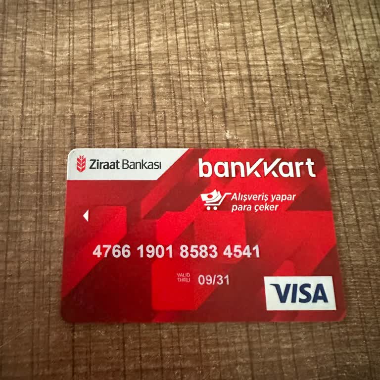 Ziraat Bankası Kayıp Kart Ve Para İçin Yardım Alamıyorum