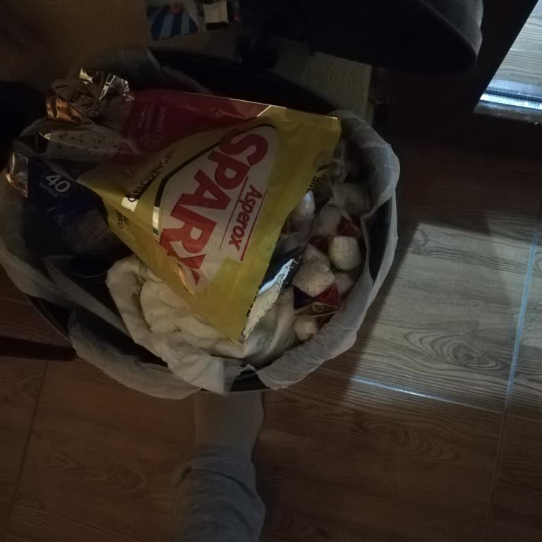 Sparx Bulaşık Tableti Gözümde Ciddi Yaralanmaya Sebep Oldu