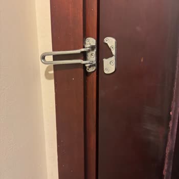 Otel Odasında Yaşanan Güvenlik Skandalı Ve Yönetimin Duyarsızlığı