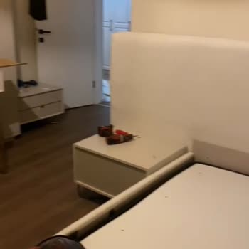 Homeefurniture.com.tr Ürünler Görseldeki Ya Da Siparişte Belirttiğim Renk Ve Modelle Uyuşmuyor