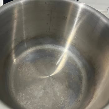 Çelik Tencerede Renk Değişimi Ve İade Sürecinde Zorluk