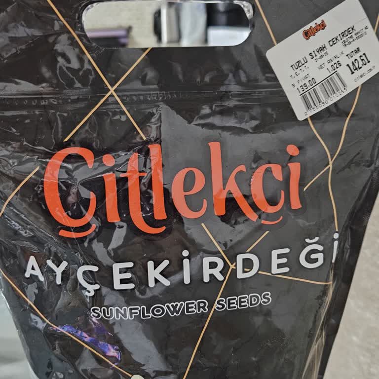 Çitlekçi Mağazasından Bayat Çekirdek Ve İlgisiz Müşteri Hizmeti Deneyimi