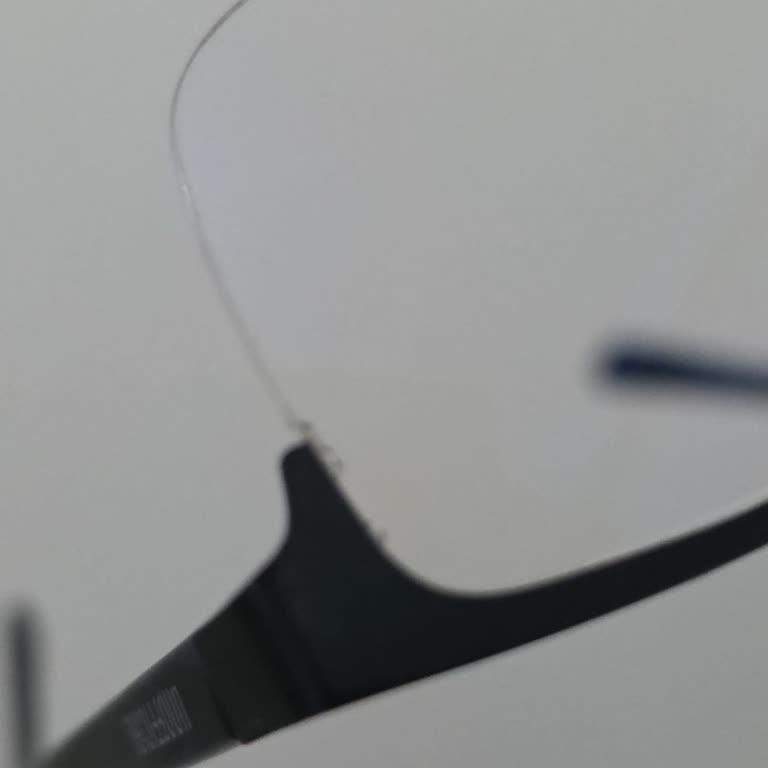 Atasun Optik'ten Alınan Gözlüğün Camı Çatladı, Garanti Kapsamı Dışında Bırakıldı