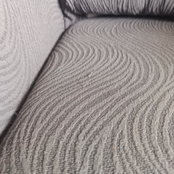 Aldığım Örtü Hem Kalitesiz Hem De Satıcı İlgisiz