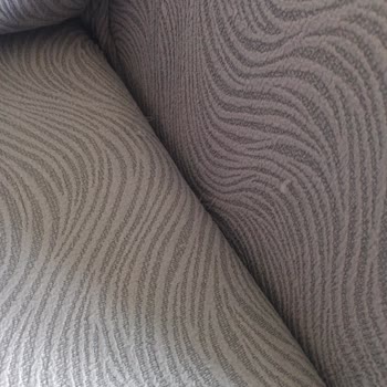 Aldığım Örtü Hem Kalitesiz Hem De Satıcı İlgisiz