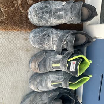 Mekap Ayakkabılarda İç Astarın Hızla Yırtılması Sorunu