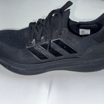 Adidas Ayakkabıda Kısa Sürede Patlama Ve Sonuçsuz Hak Arayışı!