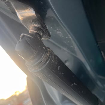 Carwax Yüksek Ücretli Araç Temizliğinde Yoğun Koku ve Yetersiz Hizmet Deneyimi