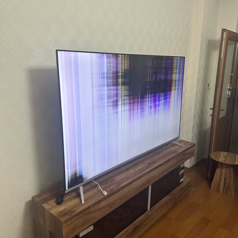 Garanti Kapsamındaki TV'nin Ekranı Aniden Karardı