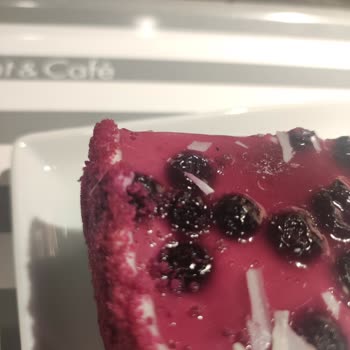 Yaban Mersinli Pastada Hijyen Ve Tat Sorunu Yaşadım