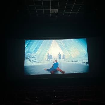 Sinema Salonunda Küçük Perde Nedeniyle Kötü Film Deneyimi