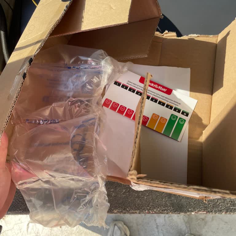 Media Markt Siparişim Boş Kutu Olarak Teslim Edildi, Apple Watch Çıkmadı