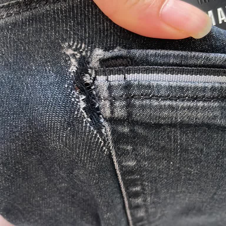 Mavi'den Aldığım Jean 3 Ayda Yırtıldı, Müşteri Hizmetleri Çözüm Sunmuyor!