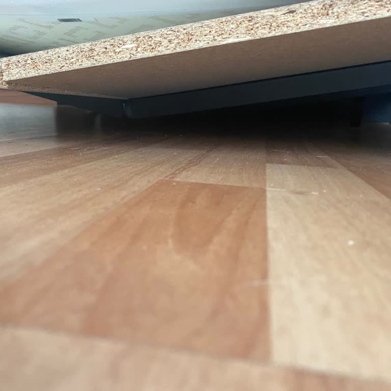 Kısa Sürede Kırılan Karyola Hayal Kırıklığı Yarattı