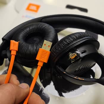 JBL Orijinal Şarj Kablosu Yangın Tehlikesi Oluşturdu