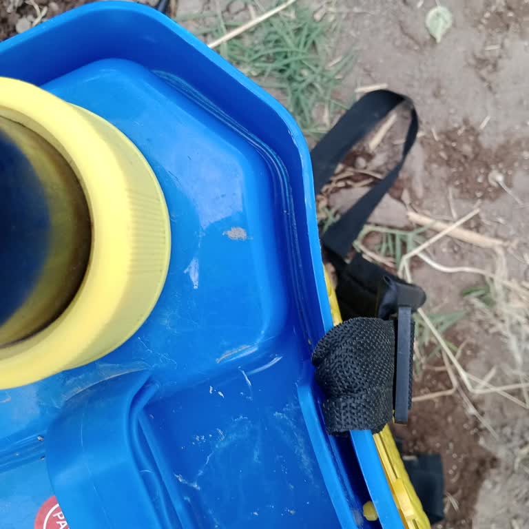 Aldığım İlaç Tulumbası Arızalı Ve Su Kaçağı Var