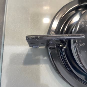 Yeni Alınan Ankastre Ocak Izgarasında Tekrarlayan Boya Soyulması Mağduriyeti