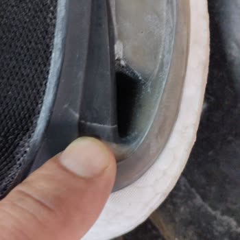 Aldığım Ayakkabı 3 Günde Açıldı, İade Süreci Uzatılıyor