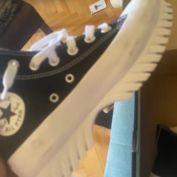 Kullanılmış Ve Kirli Ayakkabı Gönderildi, İade Talep Ediyorum