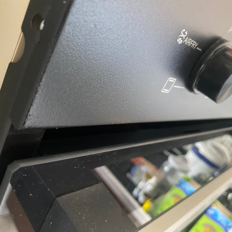 Fırın Kapağı Kapanmıyor Yemekler Düzgün Pişmiyor Servis Çözüm Sunmadı