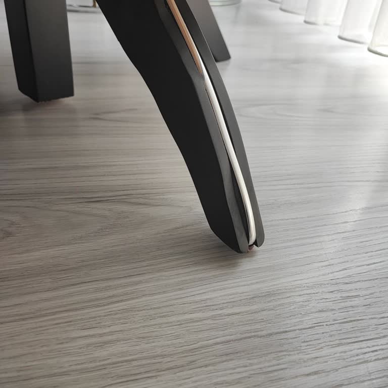 Şekerdağ Mobilya Sıfır Ürün Yerine Elindeki Teşhir Ürününü Sıfır Fiyatına Bize Verdiler