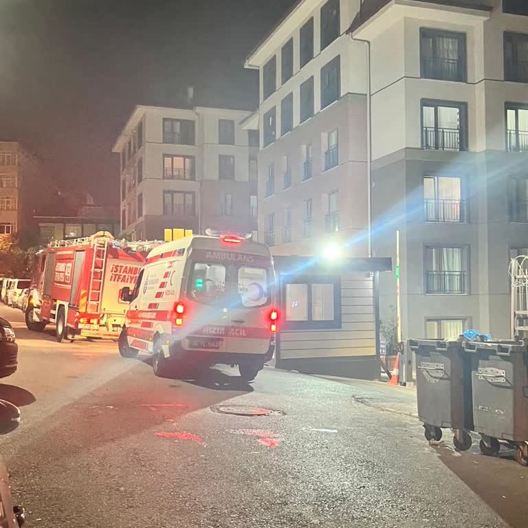 TOKİ Güngören Şişecam Evleri Aufzug ständig defekt, Senioren bleiben eingesperrt!