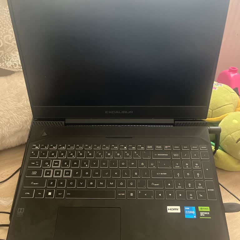 Casper Excalibur Laptop Aşırı Isınıyor Ve Kullanımı Zorlaştırıyor