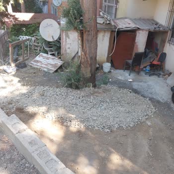 İSKİ Kazı Çalışmaları Sonrası Bahçe Yolu Ve Zemini Onarılmıyor, Mağduriyet Yaşıyoruz