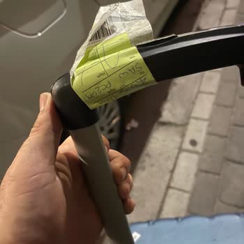 Fazla Bagaj Ücreti Ve Kırılan Valiz Mağduriyeti