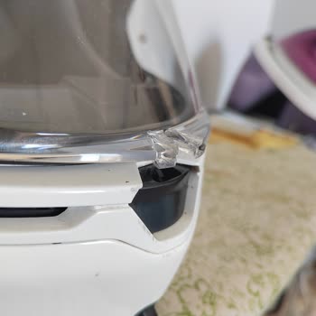 AGV K6S Kaskta Vizörün Kolayca Kapanması Ve Garanti Sürecindeki Memnuniyetsizlik