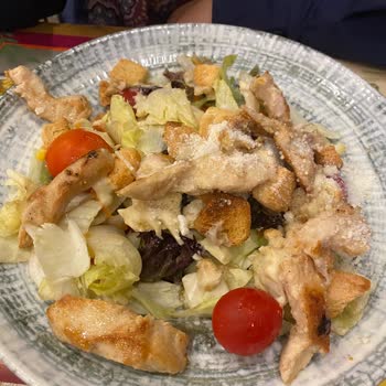 Soğuk Ve Geç Gelen Yemek, İlgisiz Ve Agresif Personel