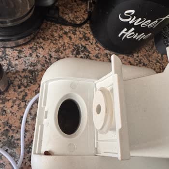 Kiwi Home Bebek Buharlı Pişirme Makinesinde Kararma ve Kötü Koku Sorunu Yaşadık
