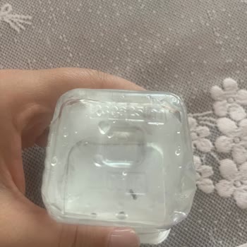 Kahve Yanında Sunulan Bardak Suda Yabancı Cisim Şoku Ve İlgisiz Müşteri Hizmeti