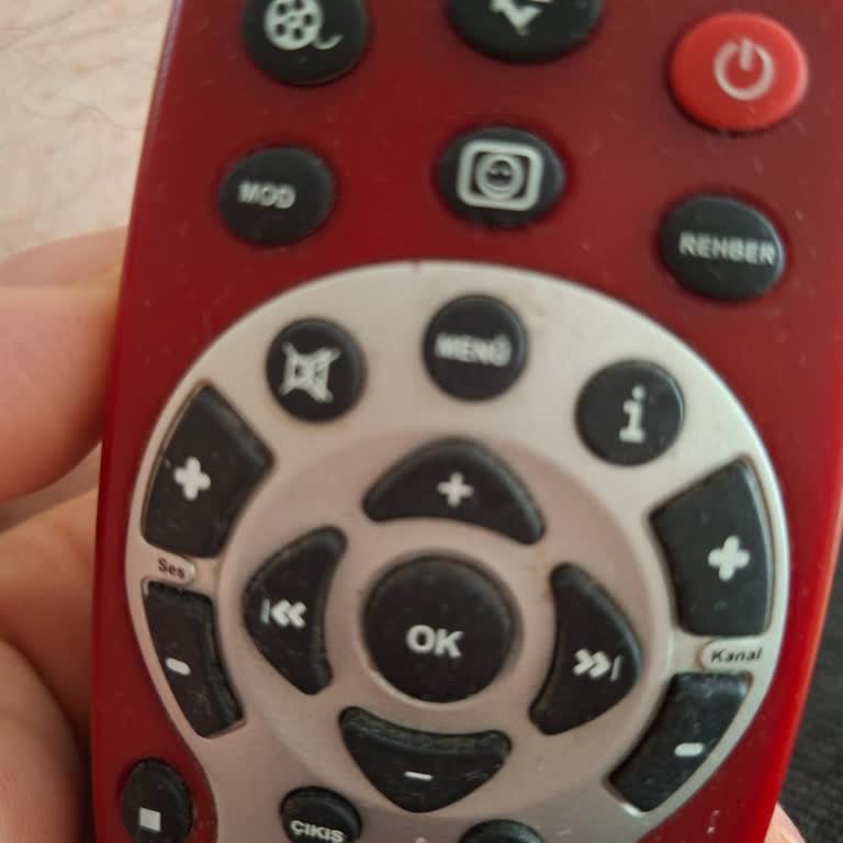 Digiturk'ten Eski Ve Sorunlu Cihaz Gönderildi