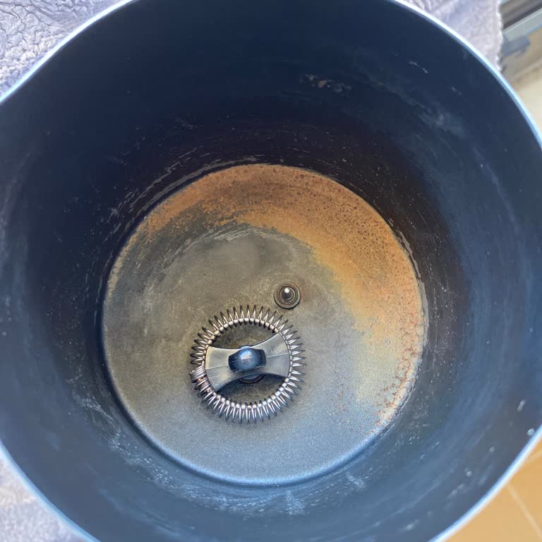 Arzum Okka Sütlü Kahve Makinesi Sütlü Kahvede Yapışma Ve Deformasyon Sorunu