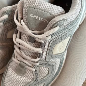 Ayakkabı Yıkandıktan Sonra Renk Değişimi Ve Yetersiz Mağaza Bilgilendirmesi