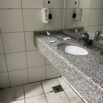 Hastane Tuvaletlerinde Temizlik Ve Güvenlik Sorunu