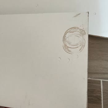 Aldığım Kitaplık Kırık Ve Kirli Geldi, Denetimsizlikten Şikayetçiyim