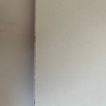 Aldığım Kitaplık Kırık Ve Kirli Geldi, Denetimsizlikten Şikayetçiyim