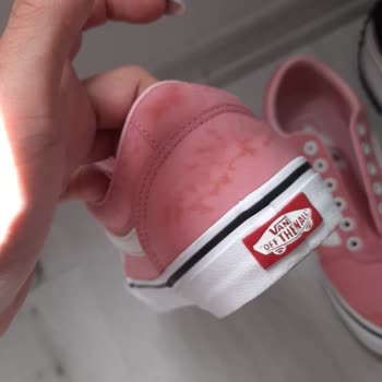 Yeni Alınan Vans Ayakkabının Rengi Paslandı İade Talebim Reddedildi