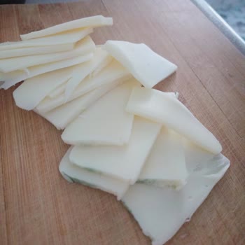 Torku'nun Bozuk Kaşar Peyniri