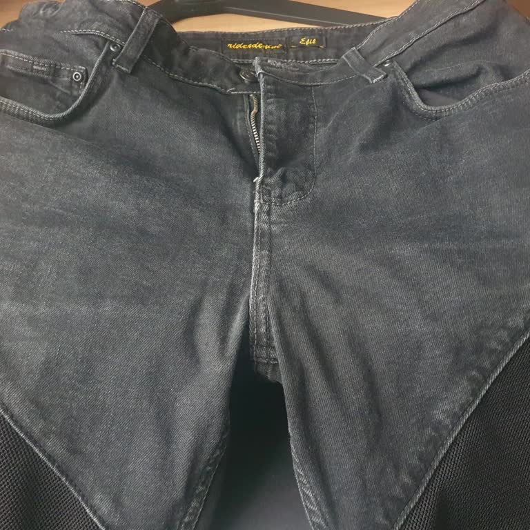 Yüksek Fiyatlı Pantolonun İlk Yıkamada Rengi Soldu, Mağduriyetim Giderilmedi